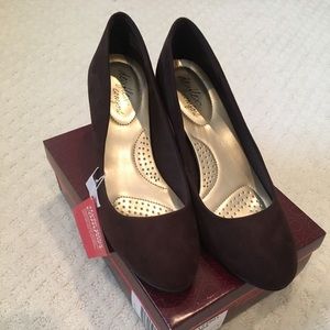 Brown Suede Round-toed Karma Heels